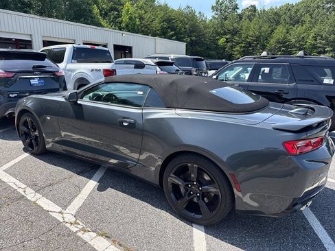 Used 2016 Chevrolet Camaro SS RWD image 12