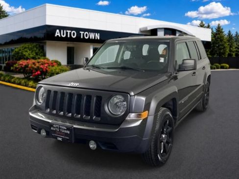 Used 2017 Jeep Patriot Sport w/ Power Value Group FWD image 1