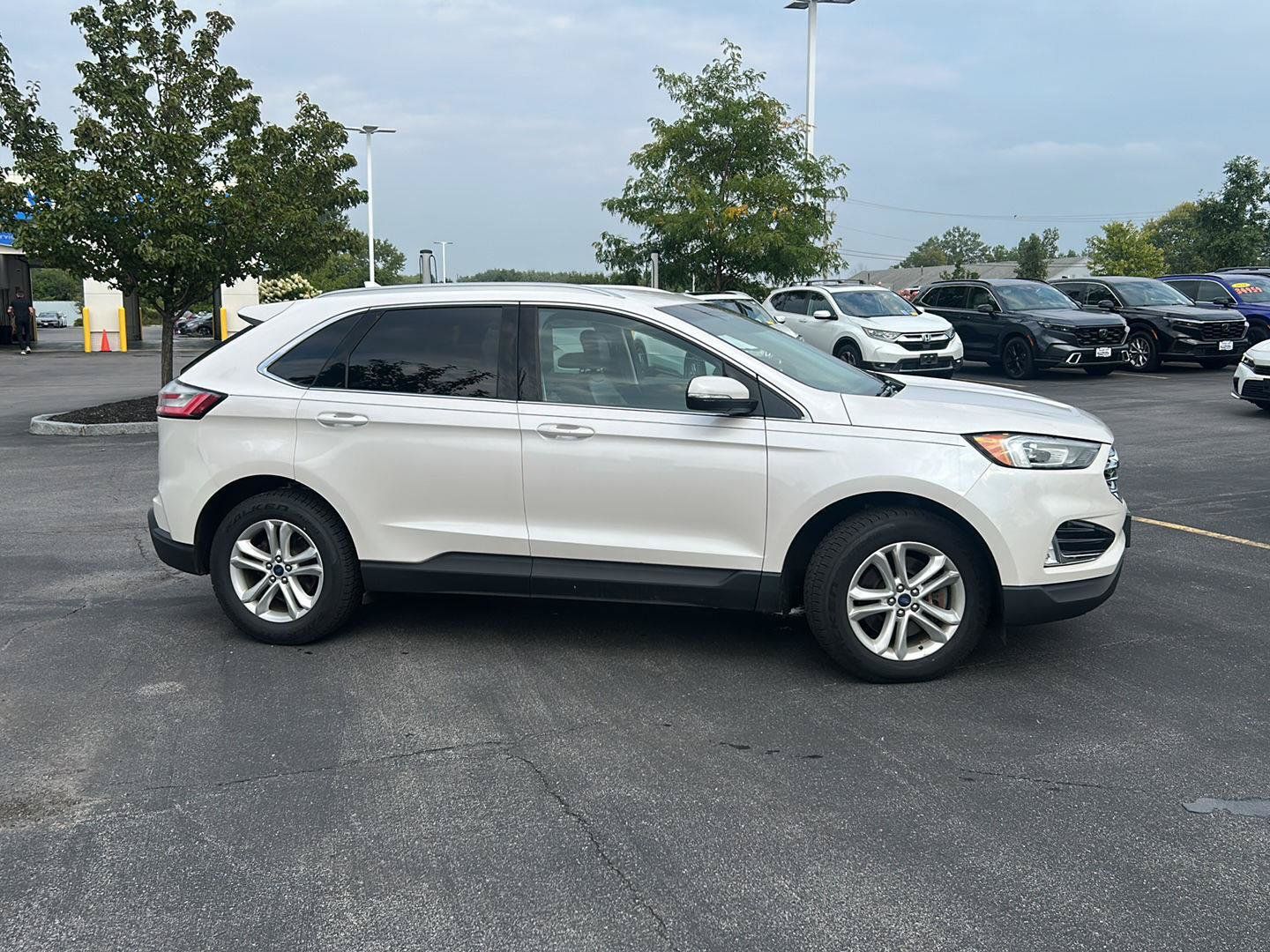 Used 2019 Ford Edge SEL w/ Equipment Group 201A AWD/4WD image 23