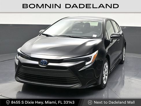 Used 2024 Toyota Corolla LE image 8