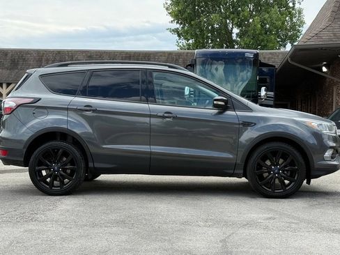 Used 2017 Ford Escape Titanium AWD/4WD image 6