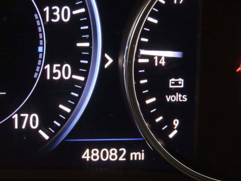 Used 2024 Buick Enclave Premium image 10