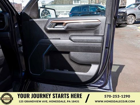 Used 2023 Chevrolet Silverado 1500 LT image 13