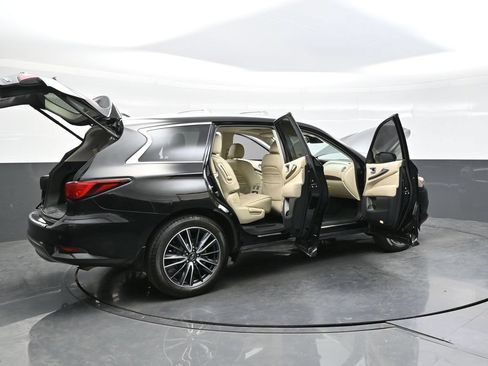 Used 2020 INFINITI QX60 Luxe w/ Sensory Package AWD/4WD image 42