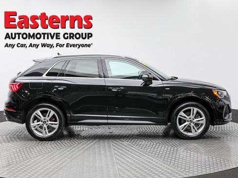 Used 2022 Audi Q3 2.0T Premium w/ Convenience Package image 4