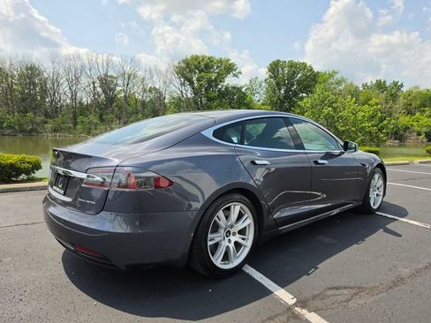 Used 2020 Tesla Model S Long Range AWD/4WD image 8