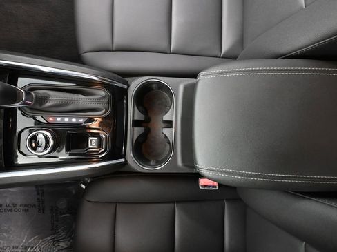 Used 2023 GMC Canyon Elevation w/ Elevation Premium Package AWD/4WD image 37