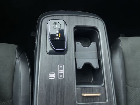Certified 2024 Nissan Ariya AWD image 22