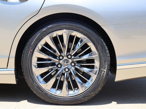 Used 2018 Lexus LS 500 w/ Interior Upgrade Package image 63