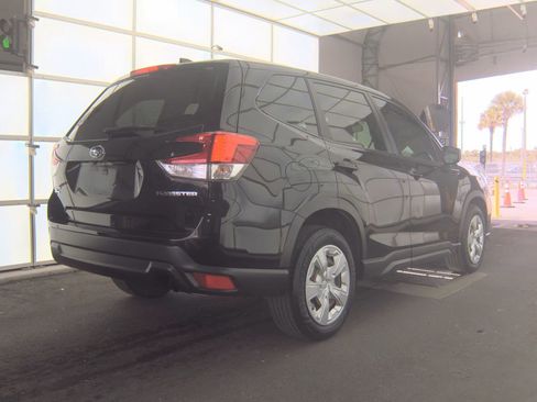 Used 2020 Subaru Forester AWD/4WD image 8