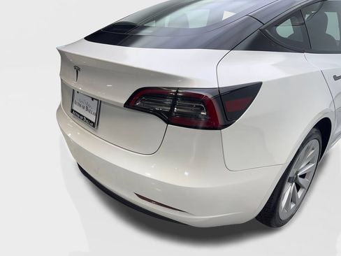 Used 2023 Tesla Model 3 Standard Range RWD image 18