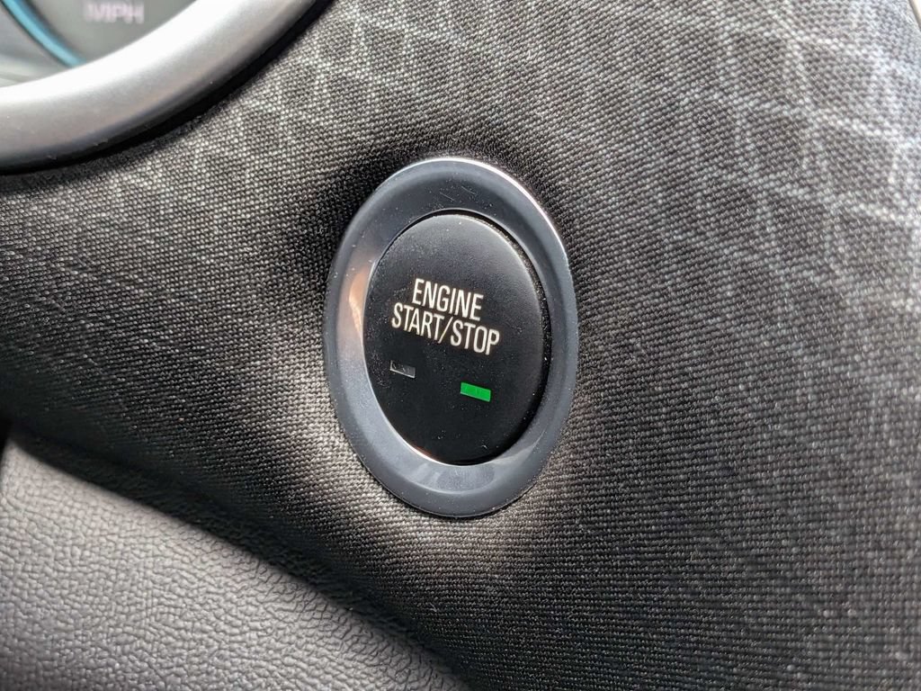Used 2025 Chevrolet Malibu LT FWD image 28