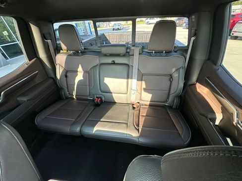 Used 2024 GMC Sierra 1500 Denali w/ Technology Package AWD/4WD image 12