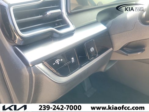 Certified 2024 Kia Sportage EX FWD image 26