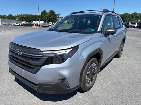 Certified 2025 Subaru Forester Premium AWD/4WD image 3