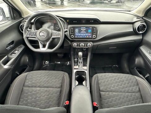 Used 2024 Nissan Kicks SV image 31