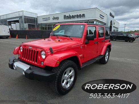 Used 2015 Jeep Wrangler Unlimited Sahara w/ Connectivity Group AWD/4WD image 1