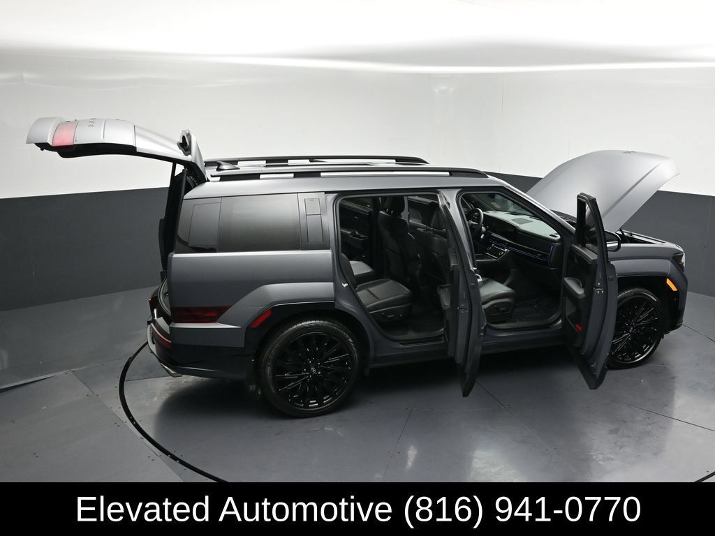Used 2025 Hyundai Santa Fe Calligraphy AWD/4WD image 37
