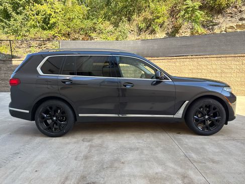 Certified 2022 BMW X7 xDrive40i image 7