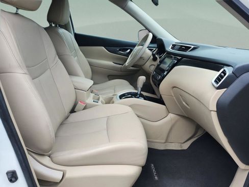 Used 2015 Nissan Rogue SL FWD image 18