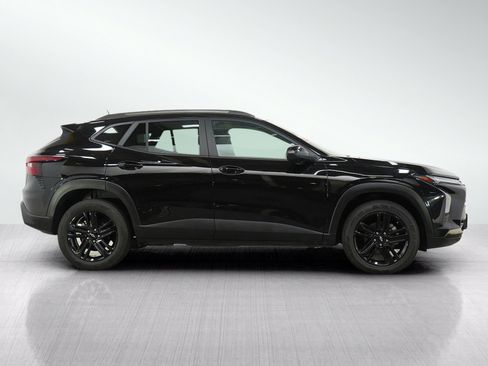 Used 2024 Chevrolet Trax ACTIV FWD image 6