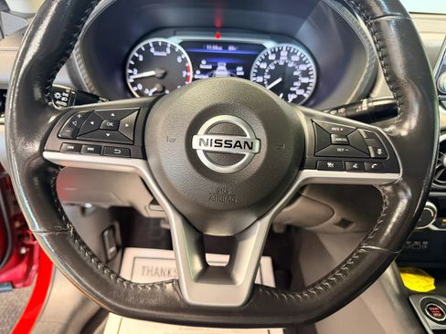 Used 2022 Nissan Sentra SV FWD image 9