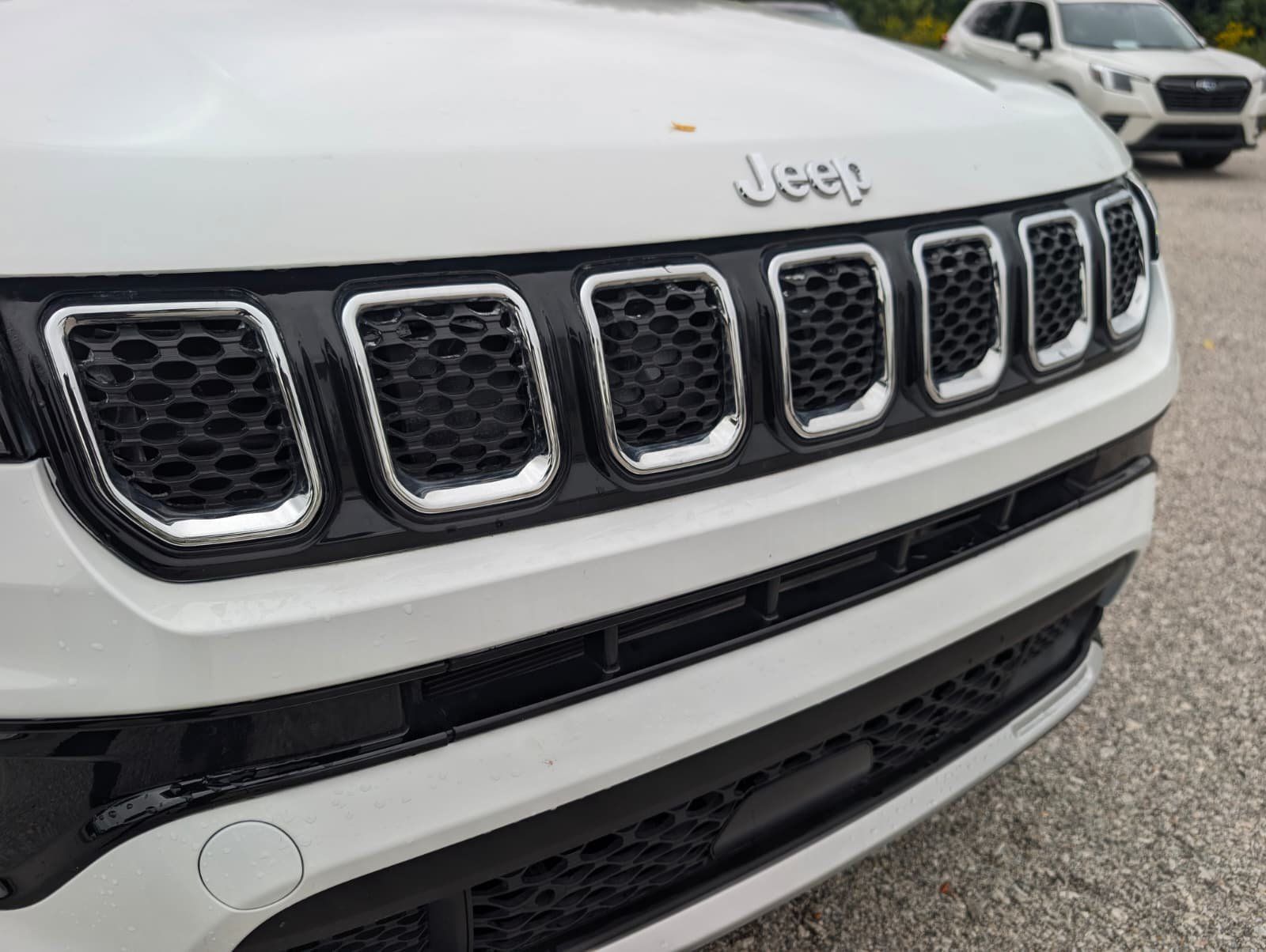 Used 2025 Jeep Compass Limited AWD/4WD image 7