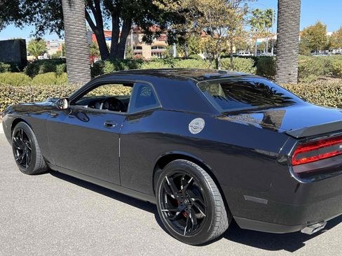 Used 2010 Dodge Challenger SRT8 w/ SRT Option Group II image 41