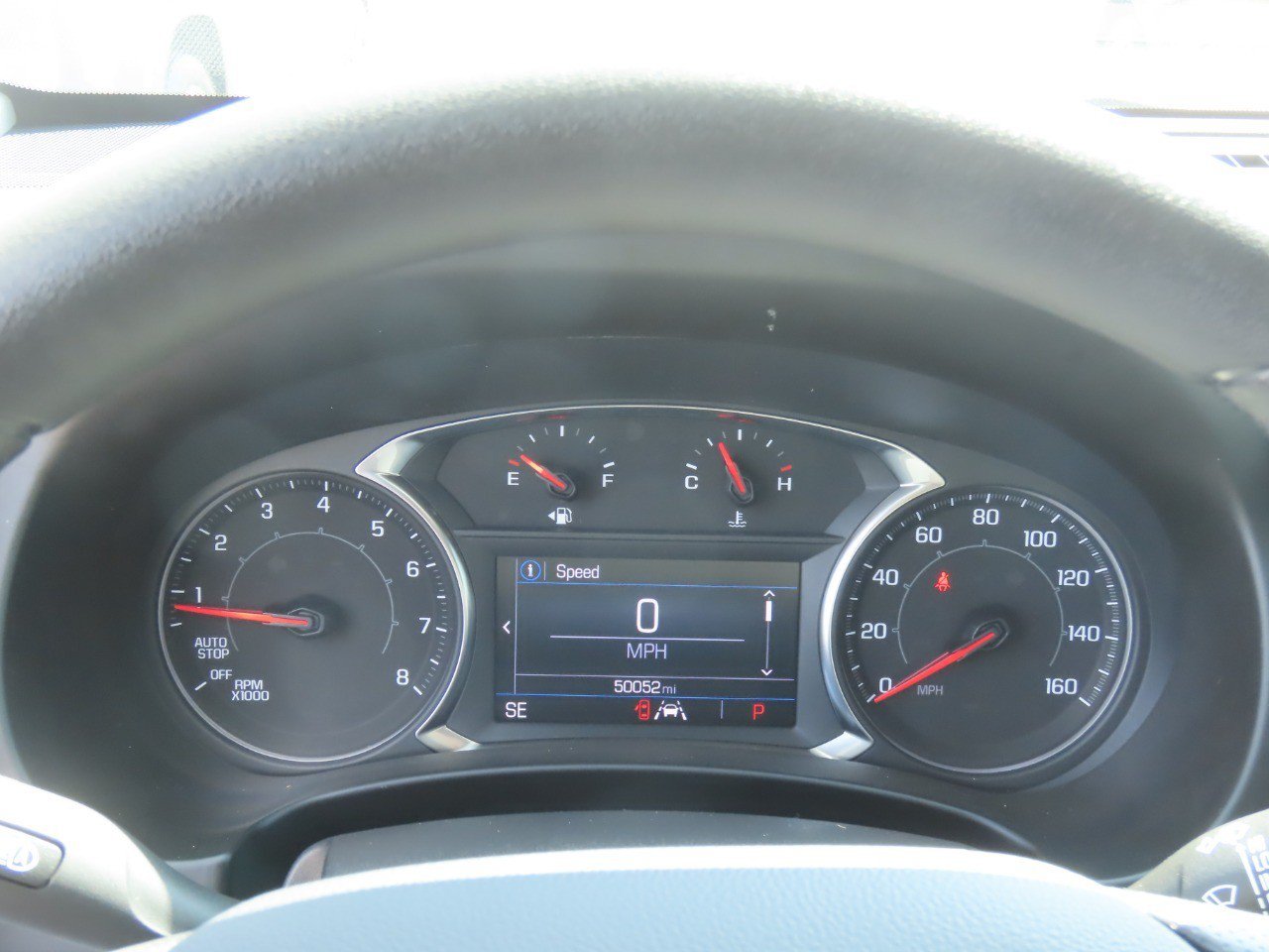 Used 2024 GMC Terrain SLE w/ Driver Convenience Package FWD image 29