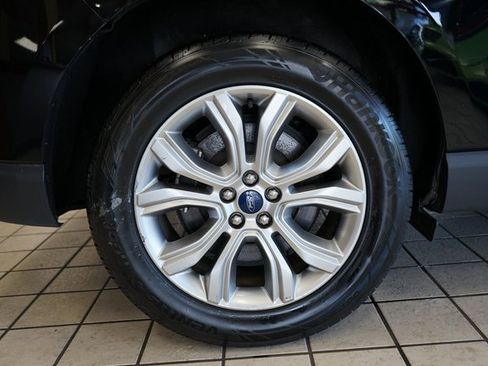 Used 2022 Ford Edge Titanium image 53