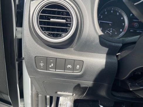 Used 2020 Hyundai Kona SEL image 17