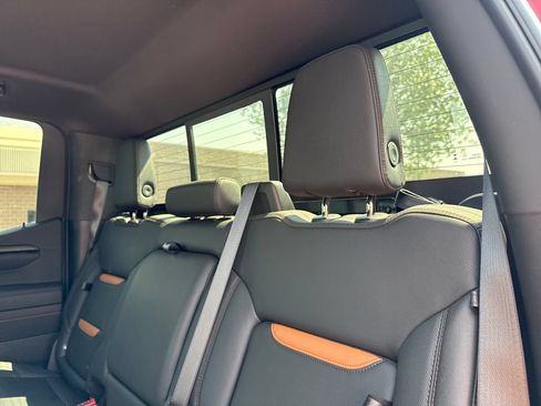 Used 2024 GMC Sierra 1500 AT4 w/ AT4 Premium Package AWD/4WD image 21