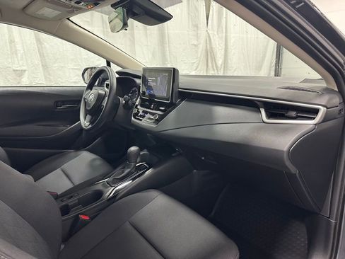 Used 2025 Toyota Corolla LE w/ LE Premium Package image 58