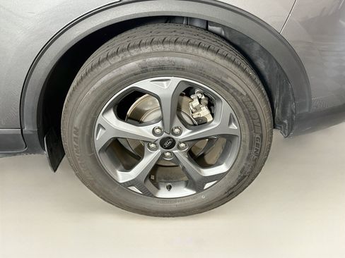 Used 2025 Ford Escape ST-Line FWD image 11