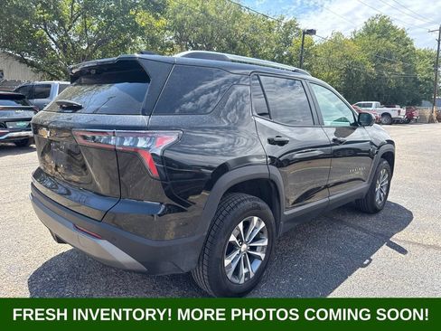 Used 2025 Chevrolet Equinox LT w/ Convenience Package II FWD image 2