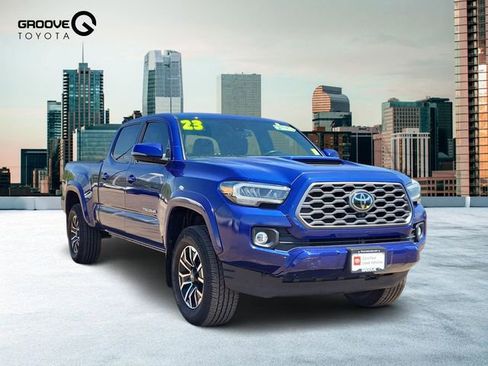 Used 2023 Toyota Tacoma TRD Sport AWD/4WD image 8