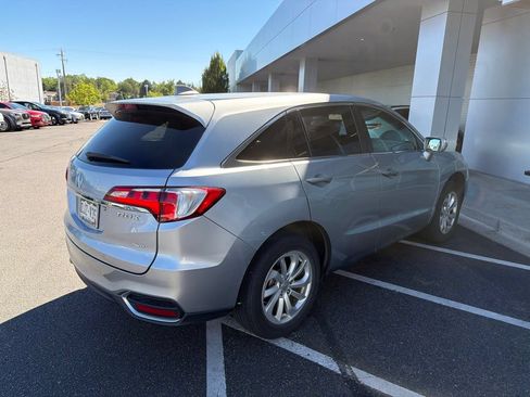 Used 2017 Acura RDX w/ Technology Package AWD/4WD image 3