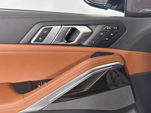 New 2026 BMW X6 xDrive40i w/ Executive Package image 17