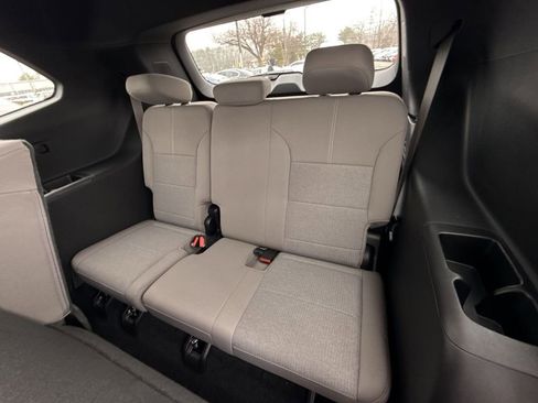 New 2026 GMC Acadia Elevation image 25