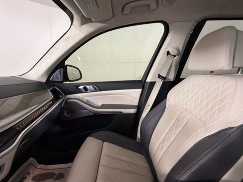 Used 2024 BMW ALPINA XB7 image 19