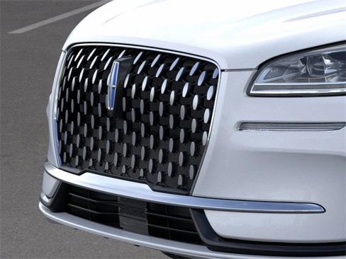 New 2025 Lincoln Corsair Grand Touring image 17