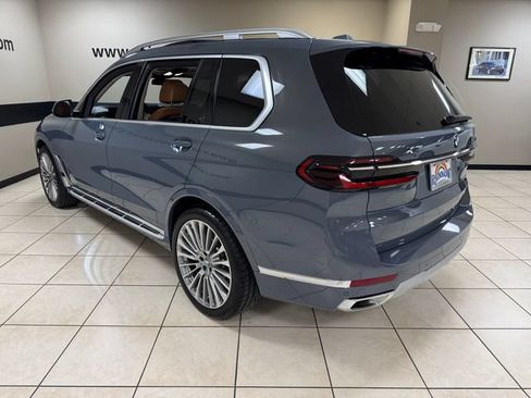 Used 2024 BMW X7 xDrive40i w/ Parking Assistance Package AWD/4WD image 4
