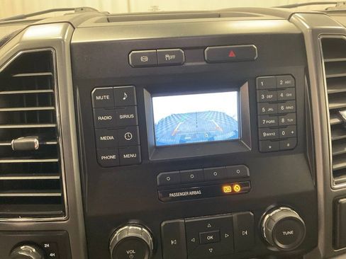 Used 2019 Ford F250 XLT w/ Camper Package AWD/4WD image 17