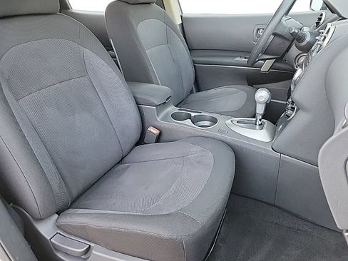 Used 2013 Nissan Rogue S AWD/4WD image 16