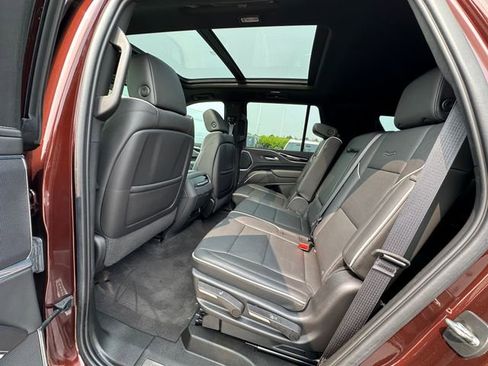 Used 2022 Cadillac Escalade Sport w/ Touring Package image 19