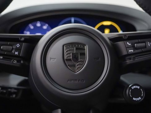 New 2025 Porsche Macan Turbo Electric image 28