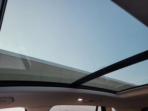 New 2026 Volkswagen Tiguan SE AWD/4WD image 21