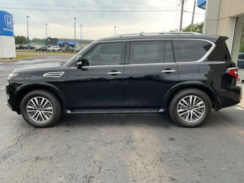 Used 2024 Nissan Armada SL w/ Cargo Package image 8