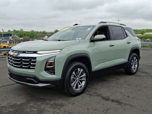 Certified 2025 Chevrolet Equinox LT w/ Convenience Package II AWD/4WD image 3