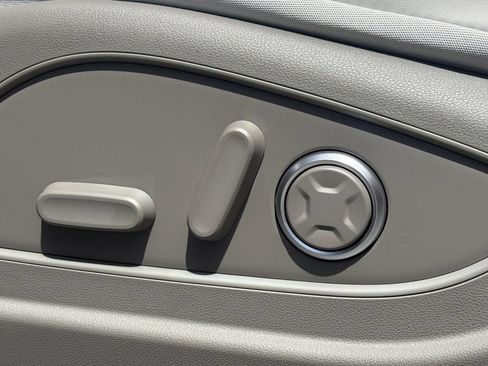 New 2026 Hyundai Palisade SEL Premium FWD image 15